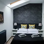 Apartahotel Modern In Old City Cracovia