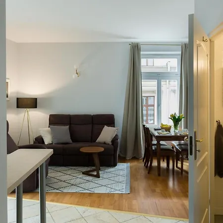 Modern In Old City 3*