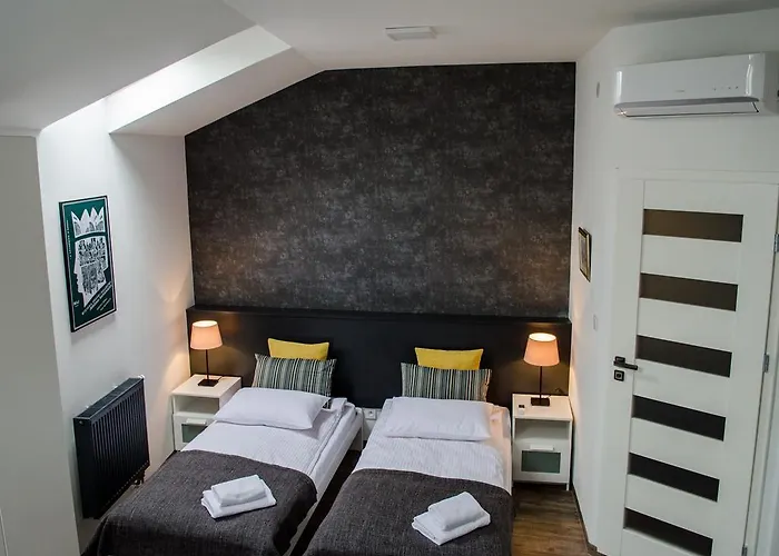 Apartmanhotel Modern In Old City 3*