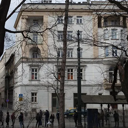 Modern In Old City 아파트호텔